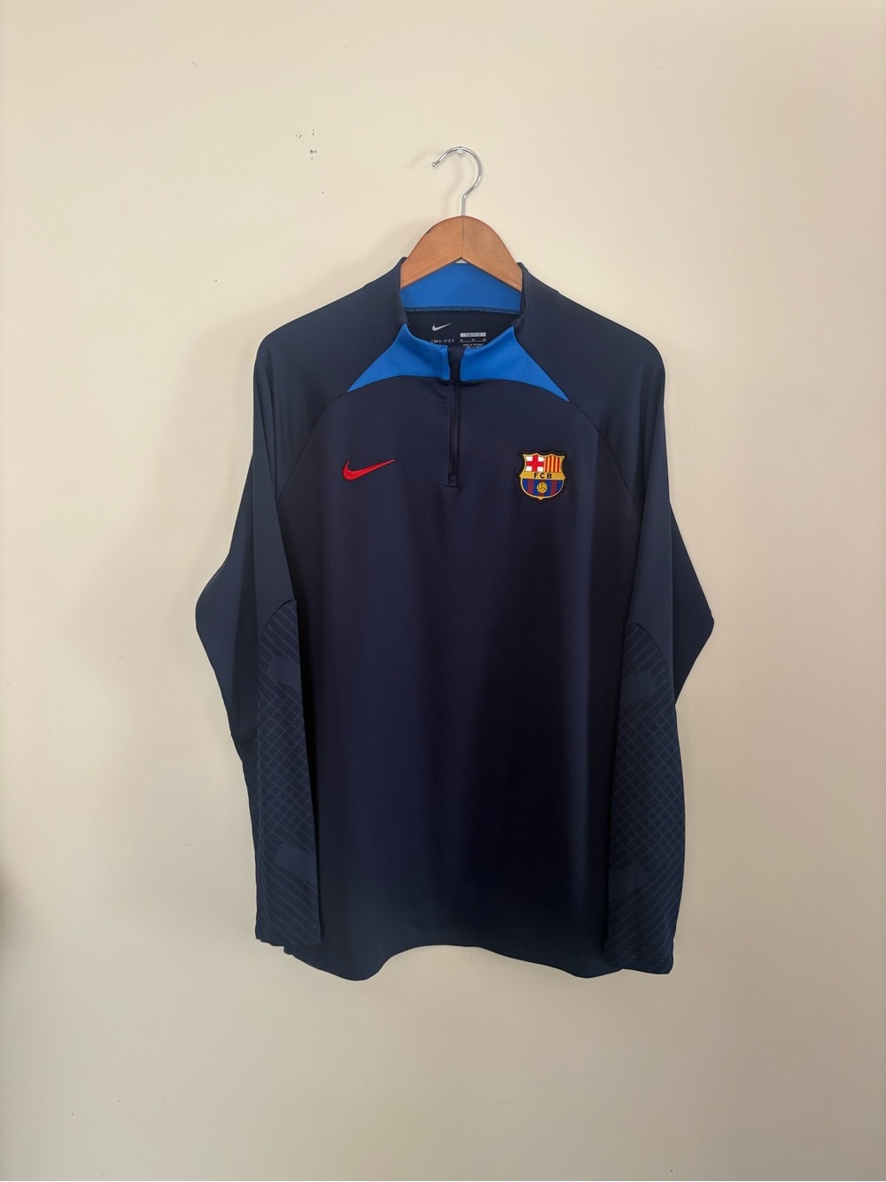 FC Barcelona Nike Training Top quarter-zip size Xl Nike Dri-Fit